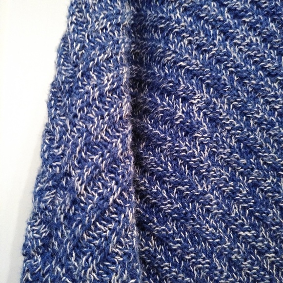 Express Deep V-Neck Blue Long Sweater Size XS - Picture 2 of 8